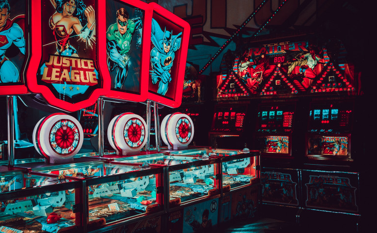bright arcade games